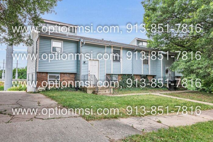 17327 E 42nd St S - Photo 4 of 34