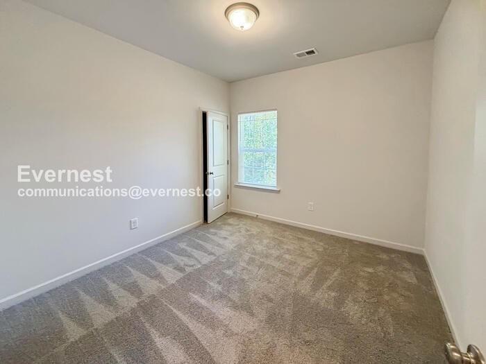 2722 Crawford Ave - Photo 6 of 13