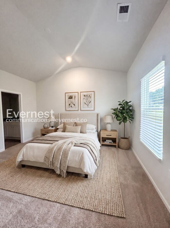 124 Lightning Dr - Photo 3 of 17