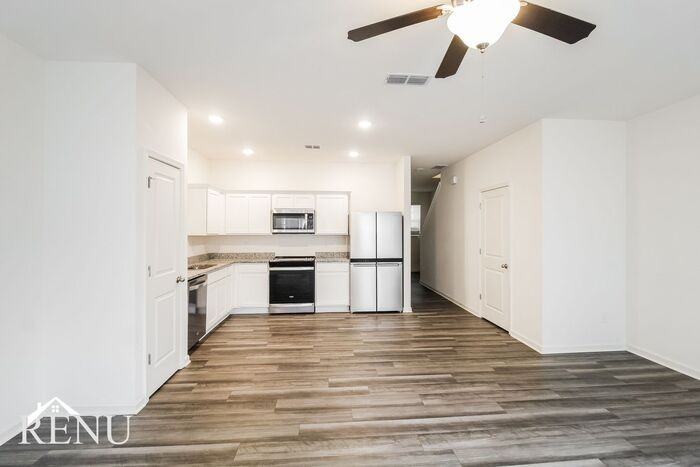 3108 Calcutta St - Photo 5 of 19