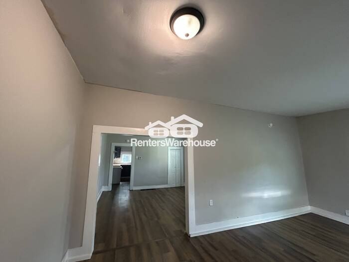 5621 Court H - Photo 3 of 13