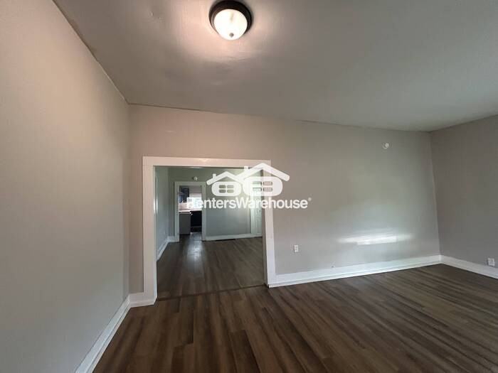 5621 Court H - Photo 6 of 13