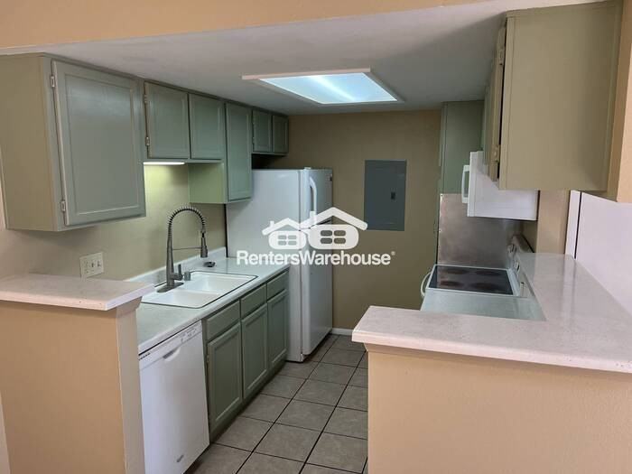 18043 E Ohio Ave #203 - Photo 3 of 14