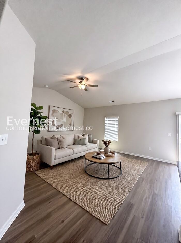 221 Aniston Ln - Photo 2 of 19