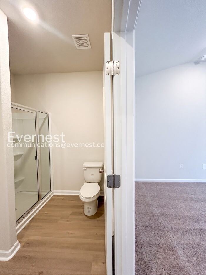 221 Aniston Ln - Photo 6 of 19