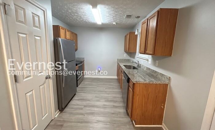 1311 Birch Ct - Photo 6 of 27