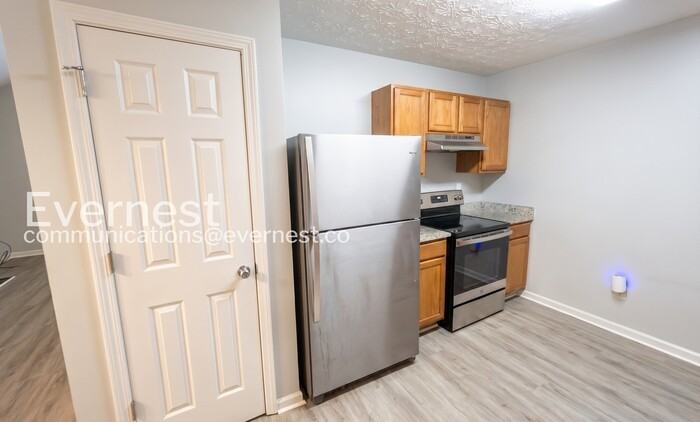 1311 Birch Ct - Photo 7 of 27