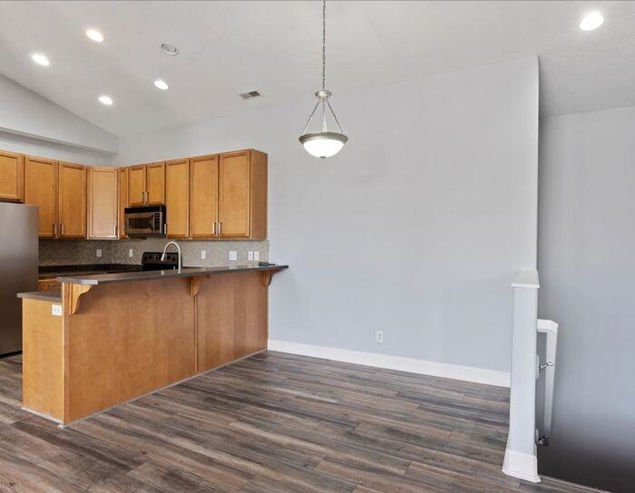 239 Birmingham Ln - Photo 6 of 22