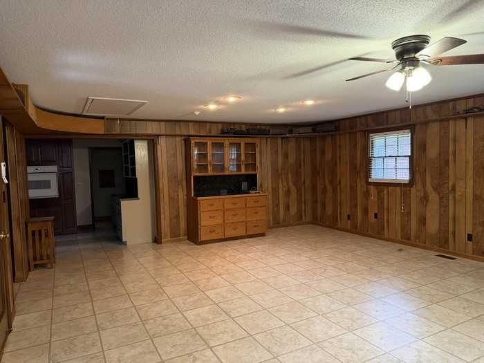 7226 Turnpike Rd - Photo 4 of 13