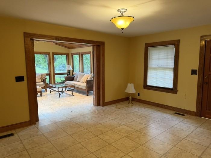 7226 Turnpike Rd - Photo 6 of 13