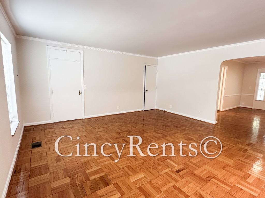 1118 Delta Ave #2 - Photo 4 of 19