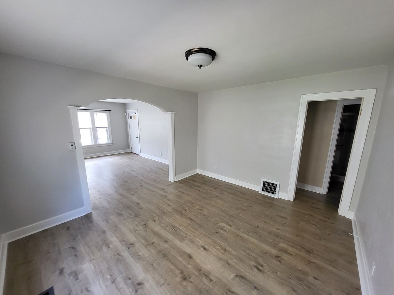 1152 W 27th St #1 - Photo 2 of 7