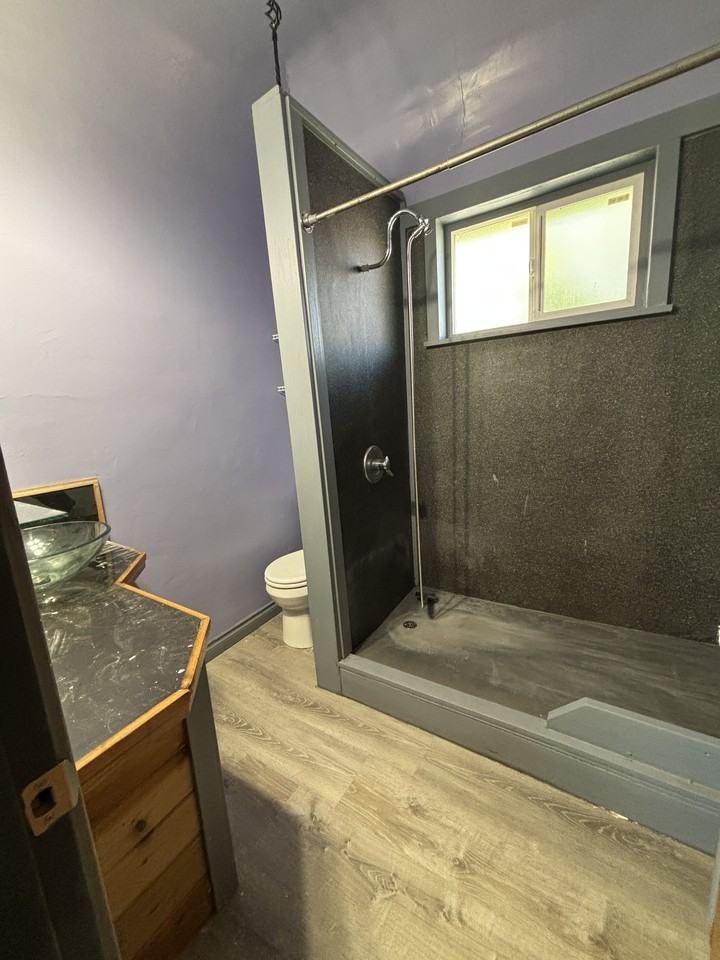 213 Sw 4th St #C - Photo 4 of 4