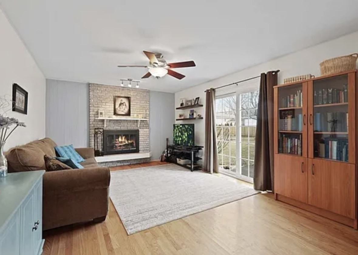 2205 S Bradford Dr #NA - Photo 4 of 17