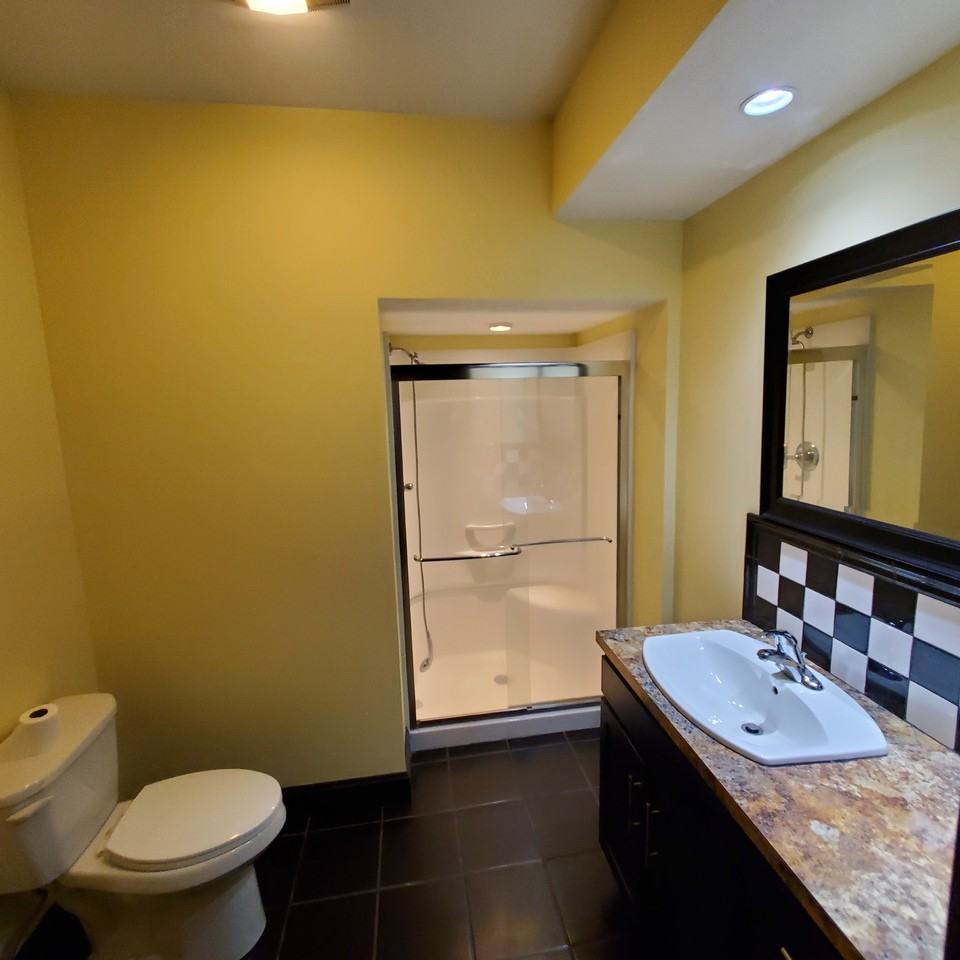 618 Hepburn St #1 - Photo 4 of 5