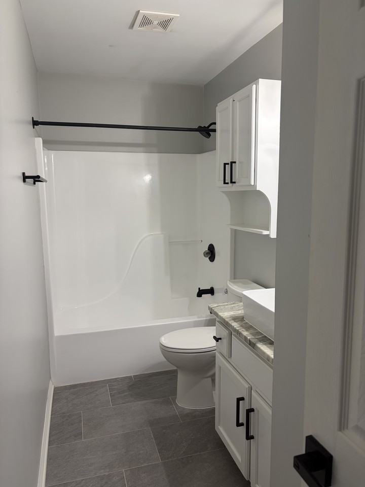 211 Grigsby Ave #A - Photo 6 of 13