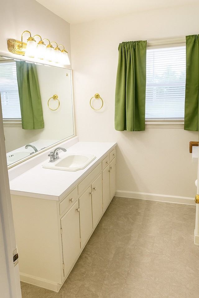 511 W Buckingham Dr #NA - Photo 7 of 12