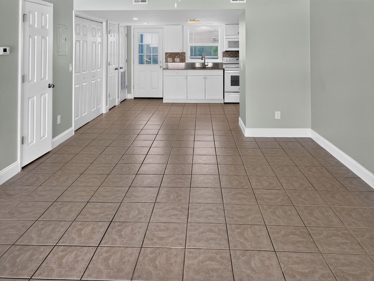 348 Tarpon Ave #5 - Photo 6 of 22