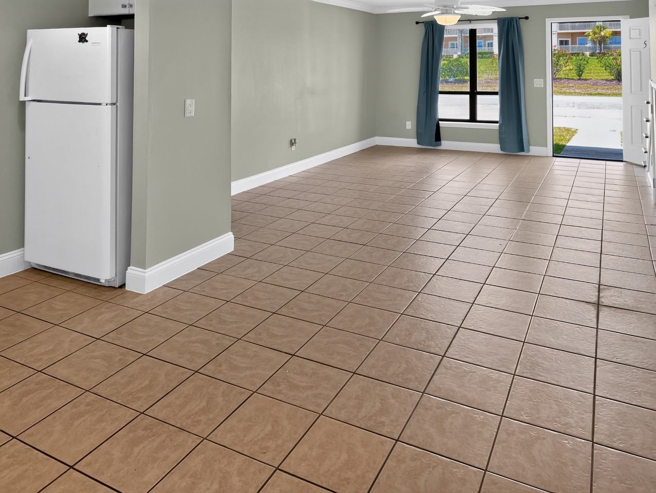 348 Tarpon Ave #5 - Photo 5 of 22