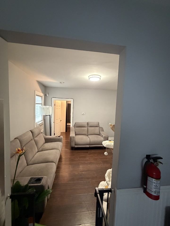 724 Ringwood Ave #1BOTTOM - Photo 6 of 9
