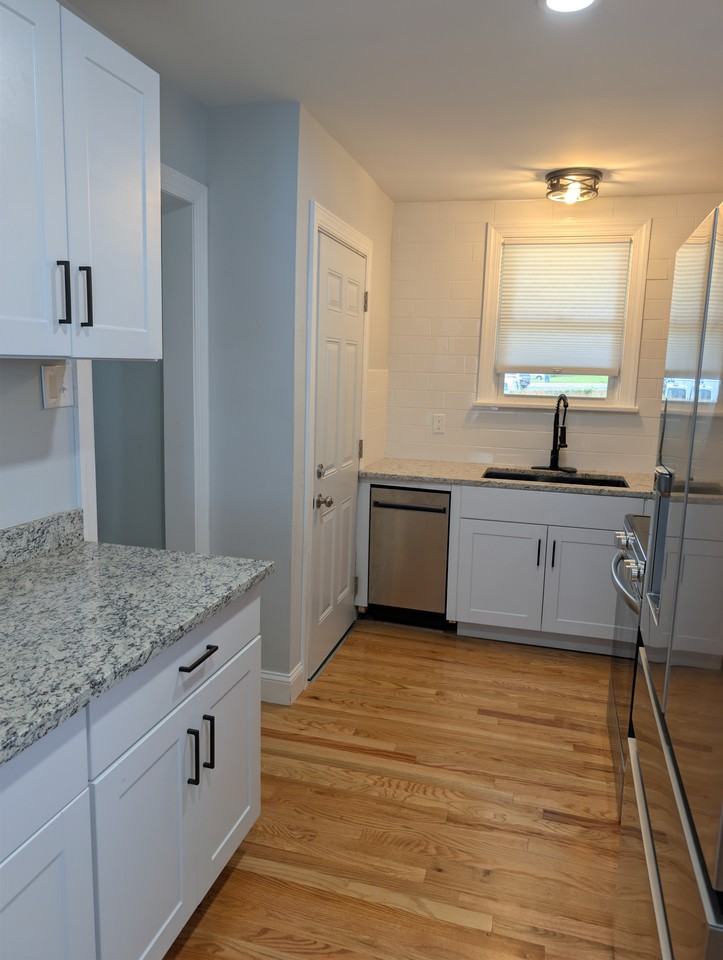 2105 Clarke St #NA - Photo 2 of 12