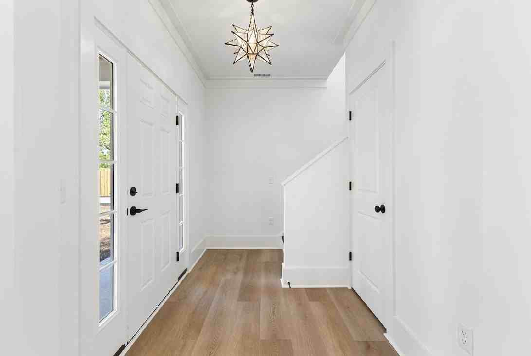 117 Victoria Dr #NA - Photo 2 of 30