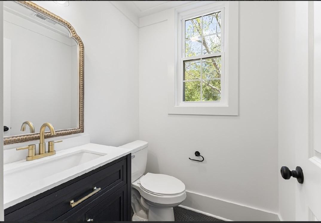 117 Victoria Dr #NA - Photo 4 of 30