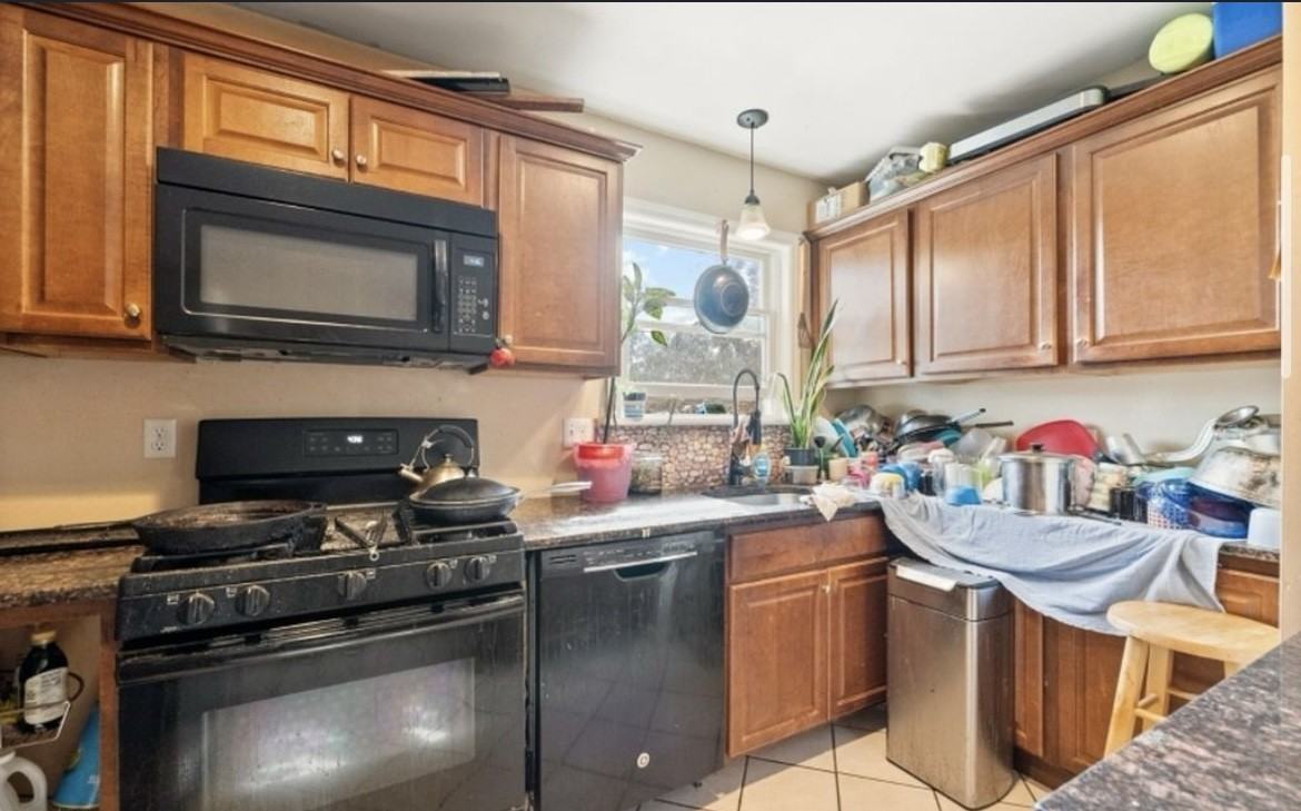 1024 E Blancke St #FL2 - Photo 6 of 11