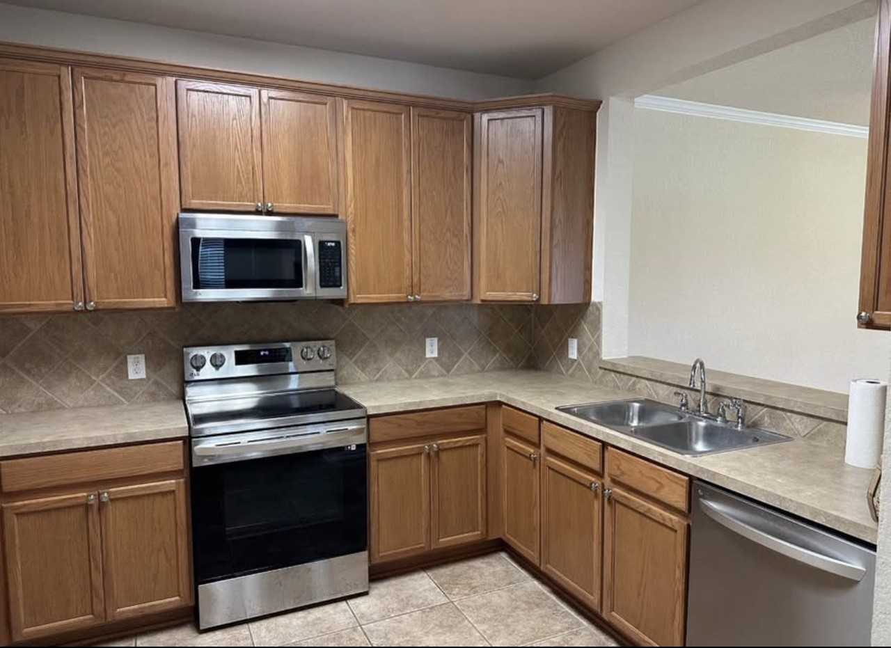 2502 Grayson Way #2502 - Photo 4 of 10