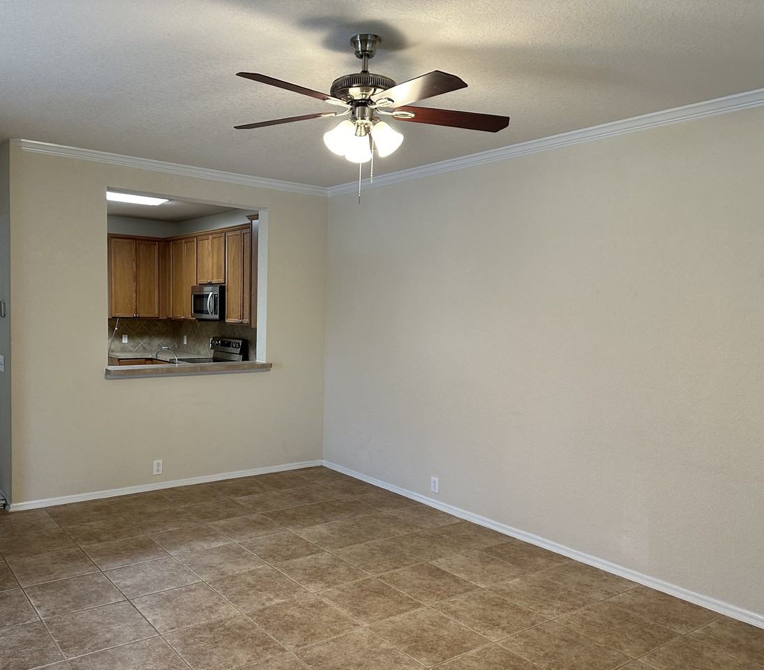 2502 Grayson Way #2502 - Photo 5 of 10