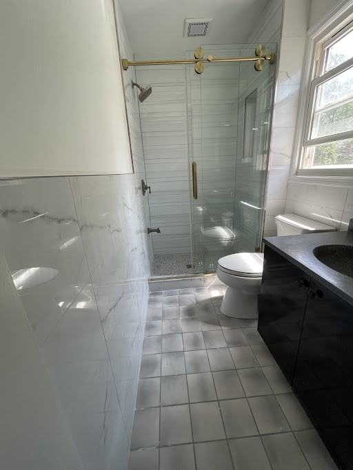 8 Deborah Dr #2 - Photo 3 of 4