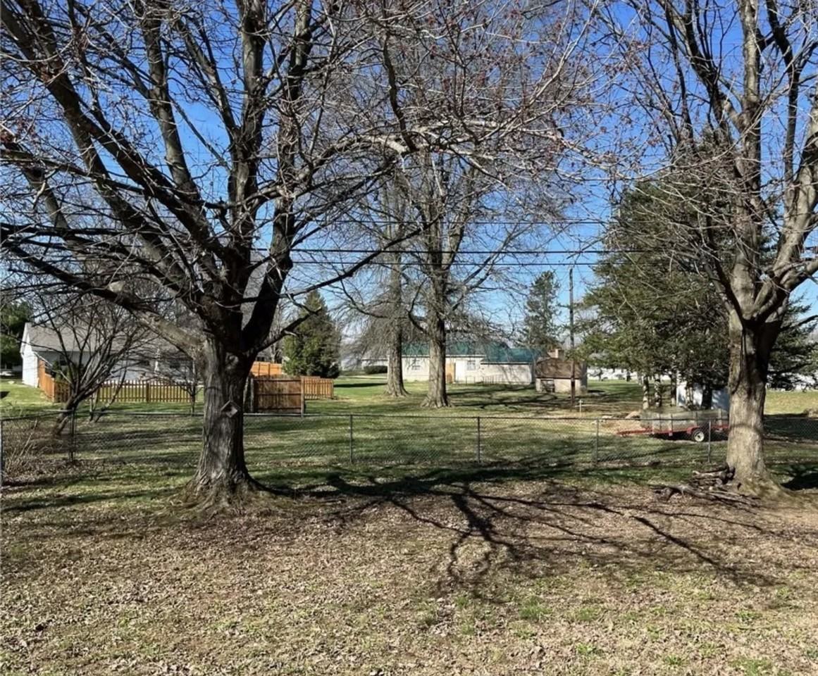 142 Essex Rd #NA - Photo 2 of 14