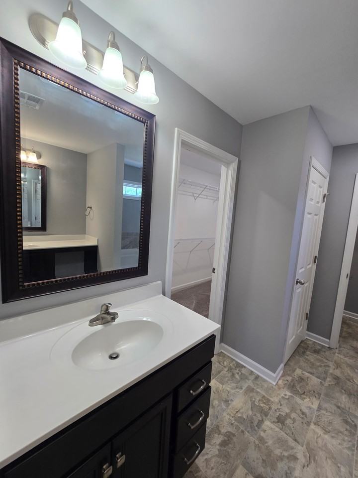 1601 Mount Rainer Dr #NA - Photo 7 of 24