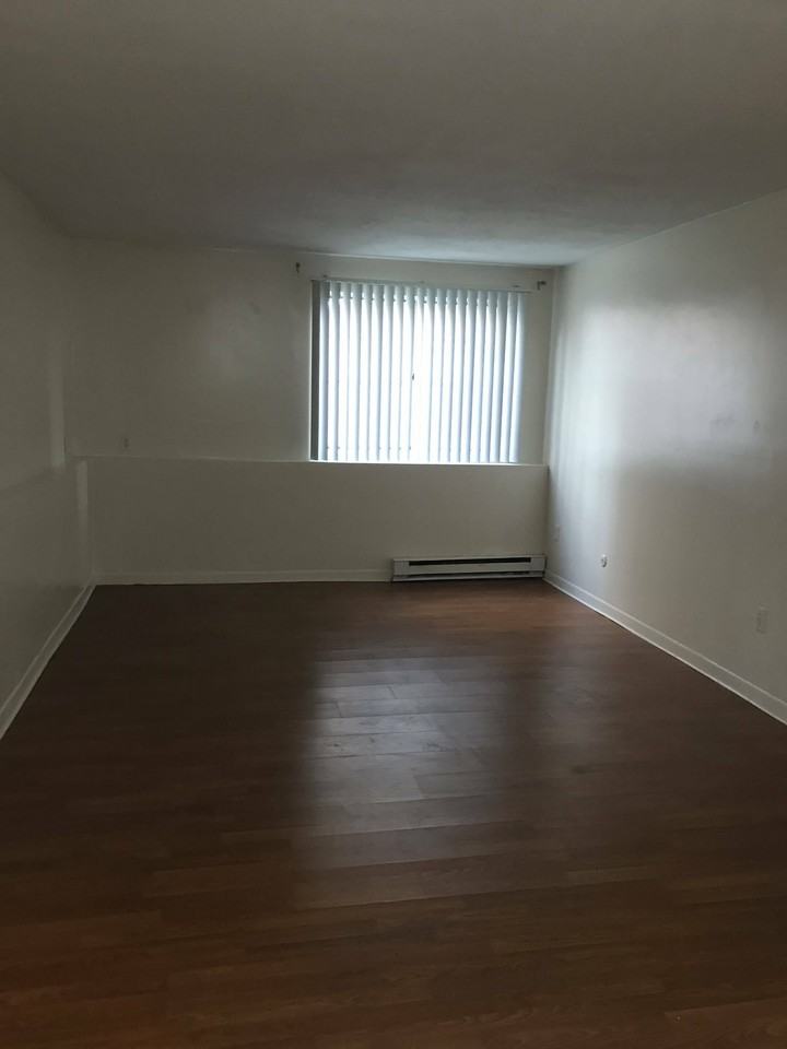 35 Bissell St #1A - Photo 2 of 6