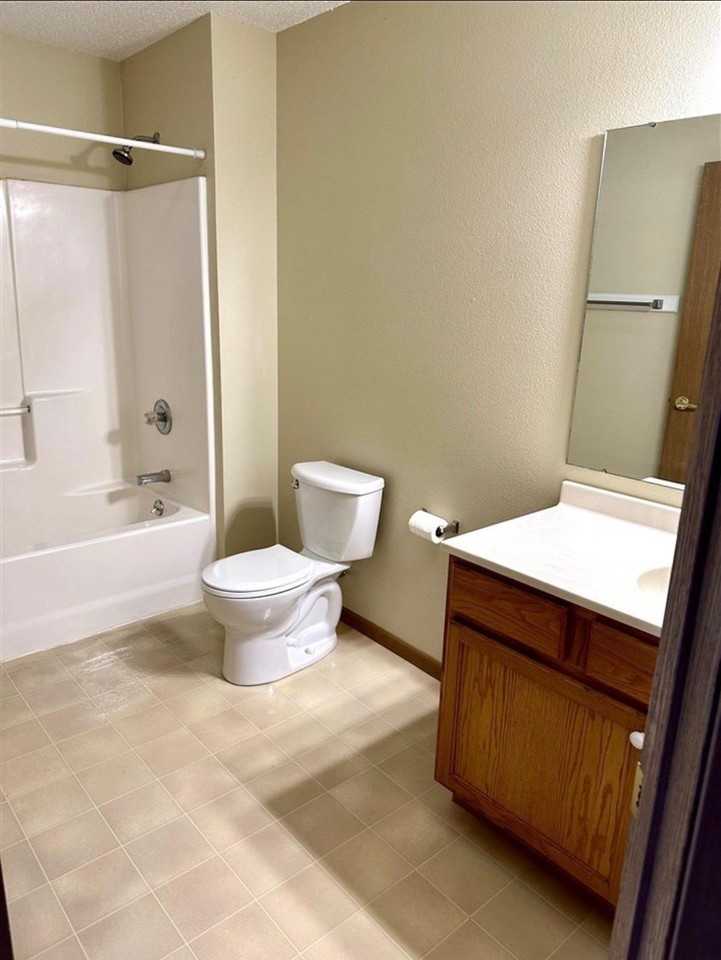 Northridge Dr #121 - Photo 3 of 9