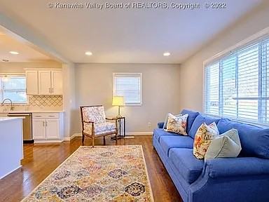 5511 Staunton Ave Se #NA - Photo 2 of 12