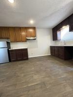 featured image of 107 W Groves St #5