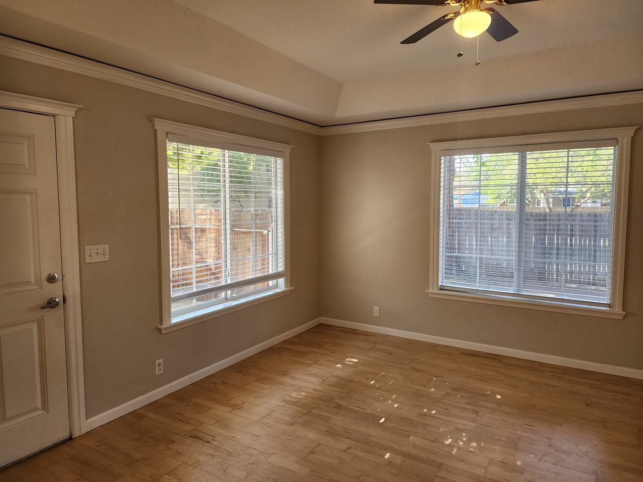 208 Earl Ave #NA - Photo 3 of 16