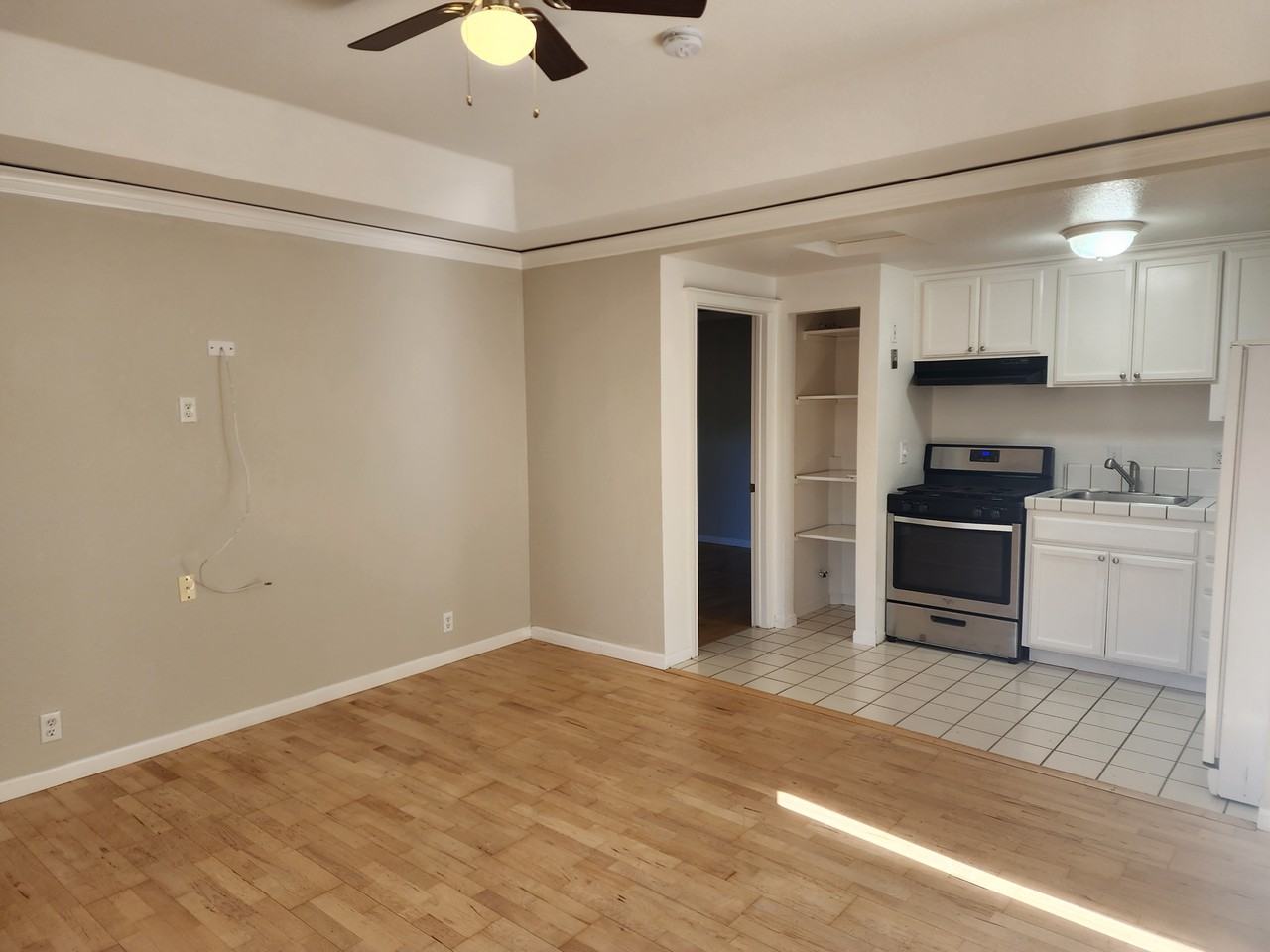208 Earl Ave #NA - Photo 4 of 16