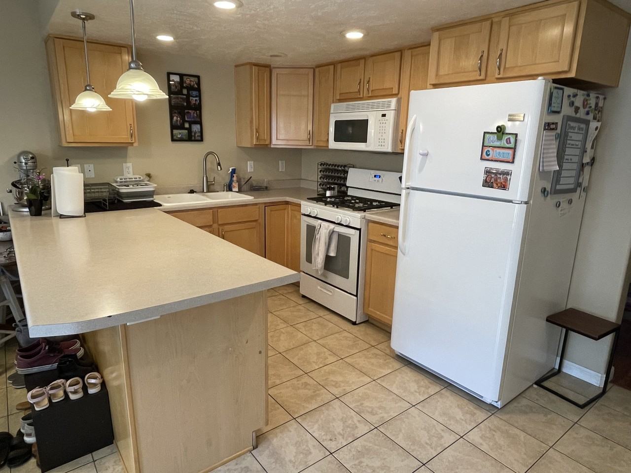 113 Penhurst Pl - Photo 3 of 20