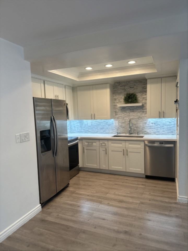 22775 Lakeway Dr #454 - Photo 4 of 13
