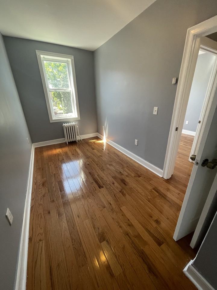 403 Avenue C #7 - Photo 6 of 8