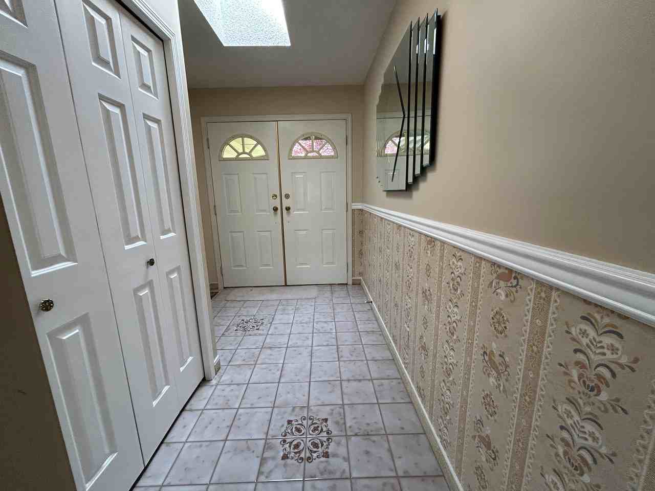 14076 19A Avenue - Photo 2 of 16