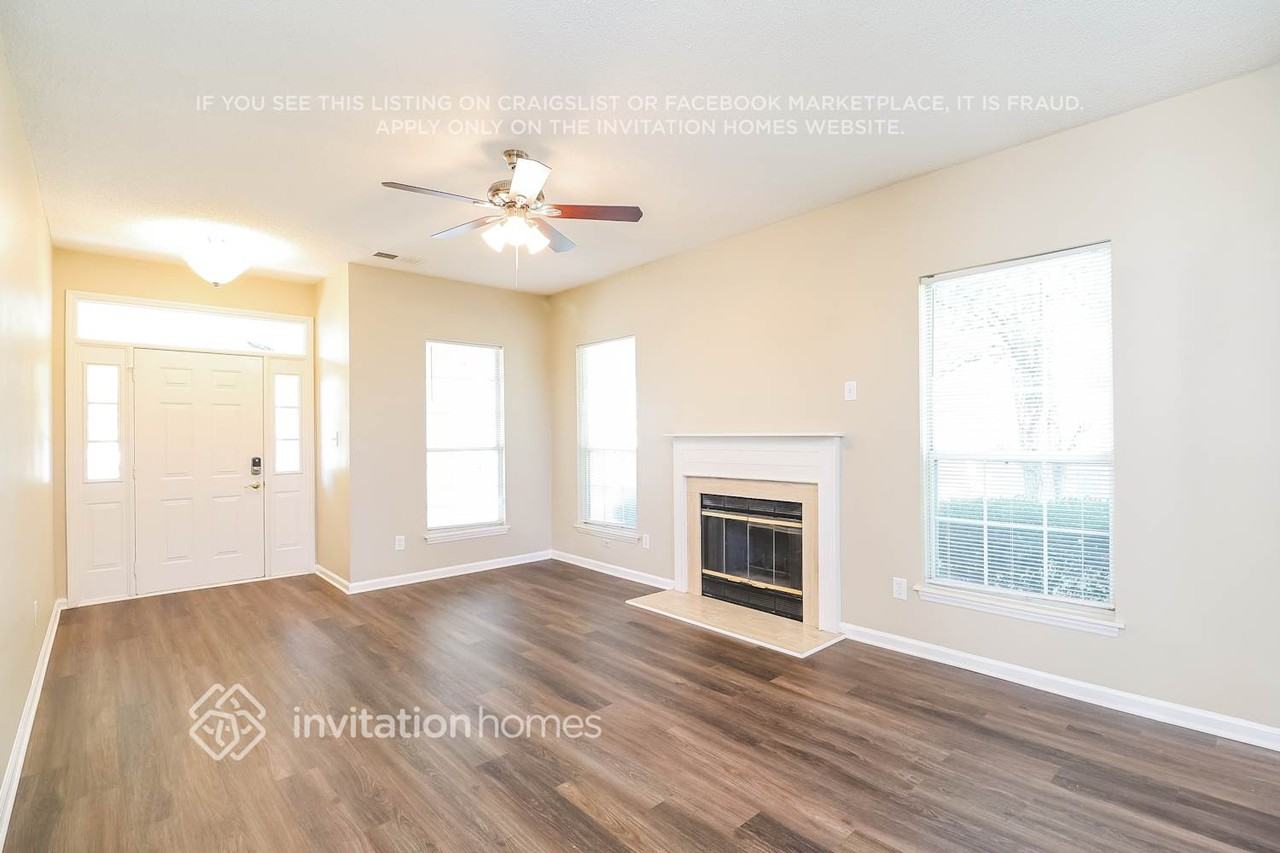 12000 Cartgate Ln - Photo 5 of 18