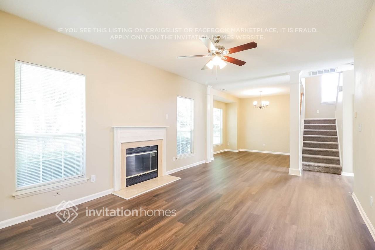12000 Cartgate Ln - Photo 6 of 18