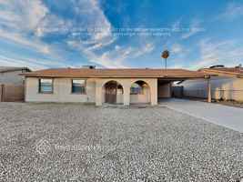 featured image of 6320 W Monte Vista Rd