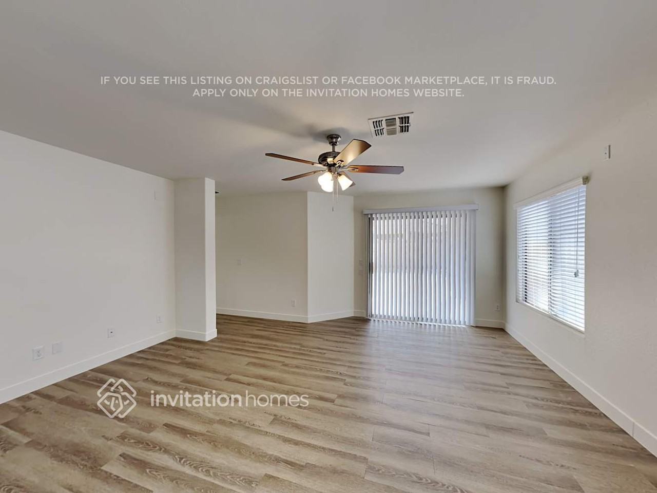 13737 W Solano Dr - Photo 5 of 18
