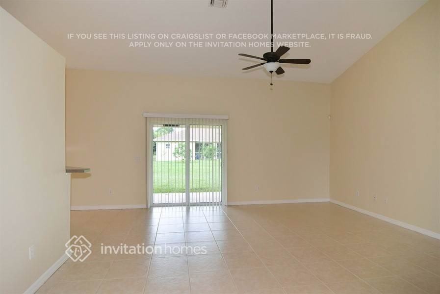 4055 Sw Mcintosh St - Photo 3 of 16