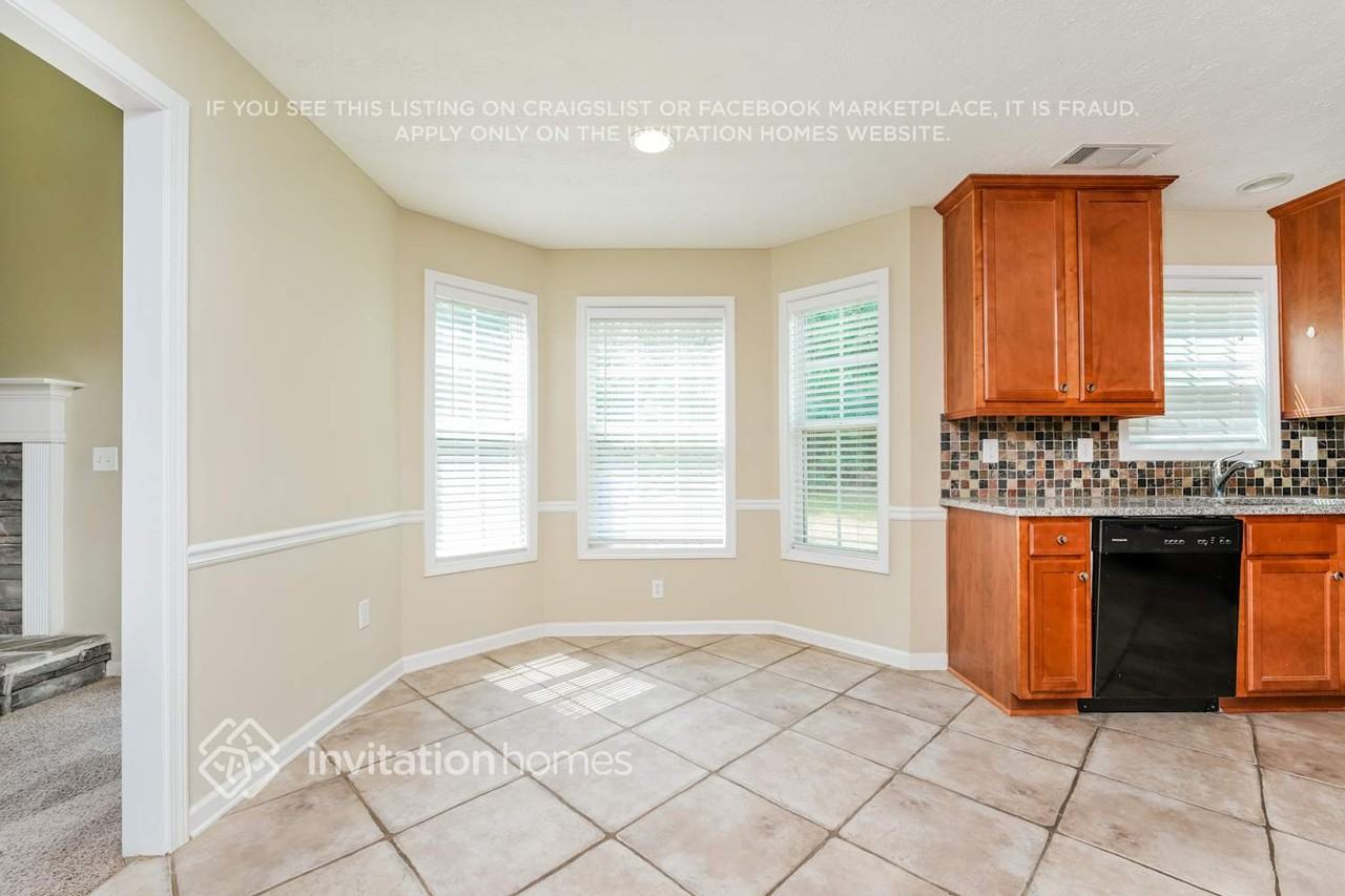 3144 Oak Ridge Ln - Photo 7 of 18