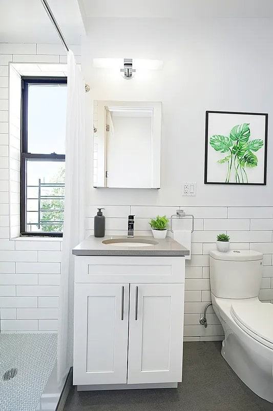 16 Stanhope St #3R - Photo 7 of 7